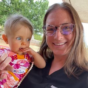 Meet your Posher, Cynthia